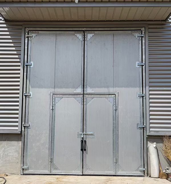 霍尔果斯工业平开门