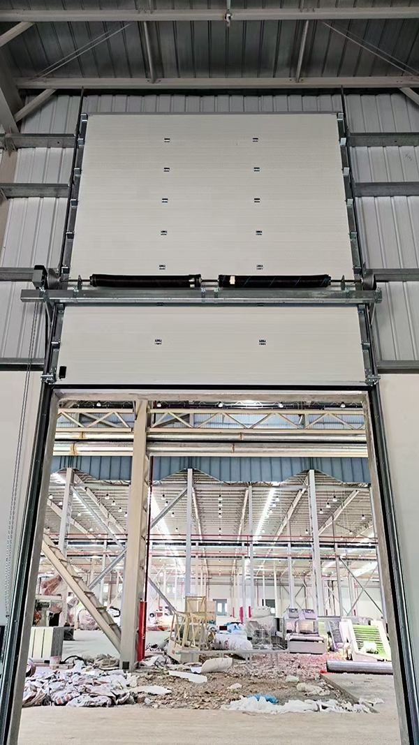 霍尔果斯工业提升门