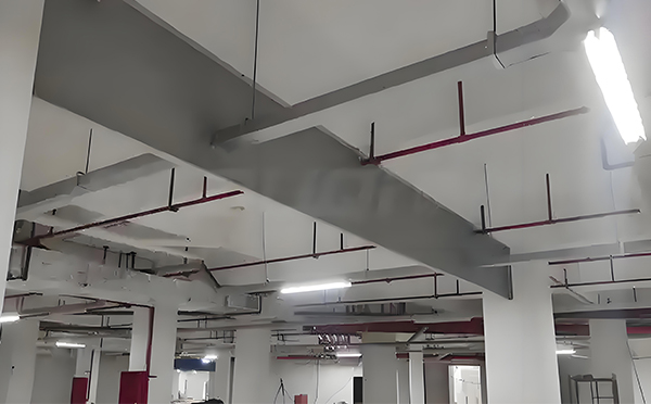 霍尔果斯挡烟垂壁