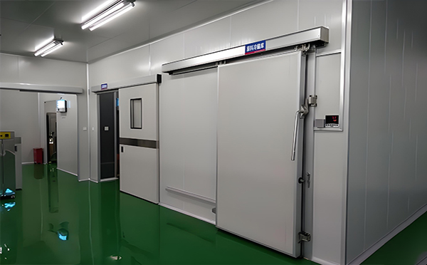 霍尔果斯冷库门