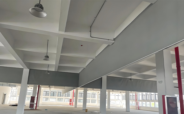 霍尔果斯挡烟垂壁