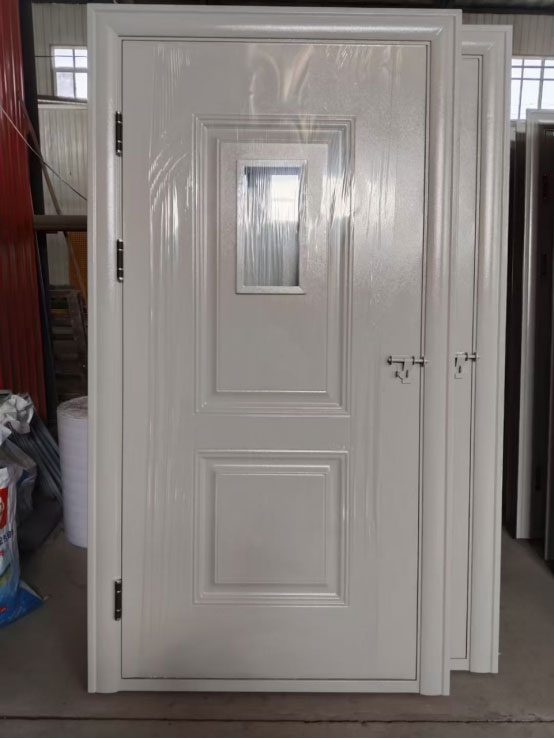 霍尔果斯学校教室门