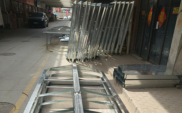 2025霍尔果斯排烟窗维护周期与电动开启故障排查