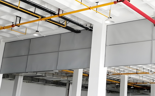 商场防烟分区常闭节点：霍尔果斯挡烟垂壁高度与控制器接线图解