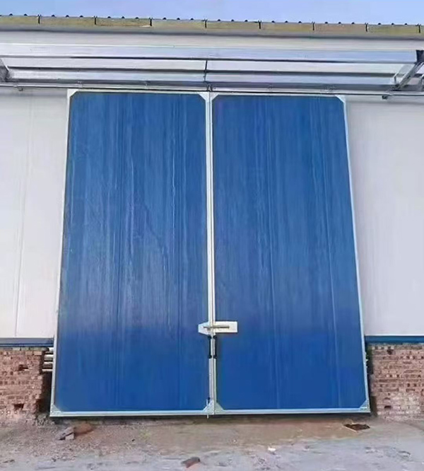 霍尔果斯工业门在大型仓储物流通道中的应用实例